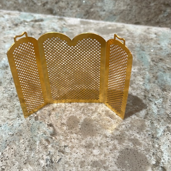 Dollhouse Miniatures Accessory Set - Picture 3 of 11